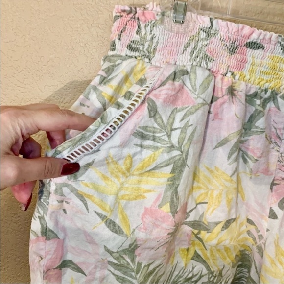 Briggs New York Shorts XL White Linen Rayon Tropical Floral Pink Green - Picture 2 of 10